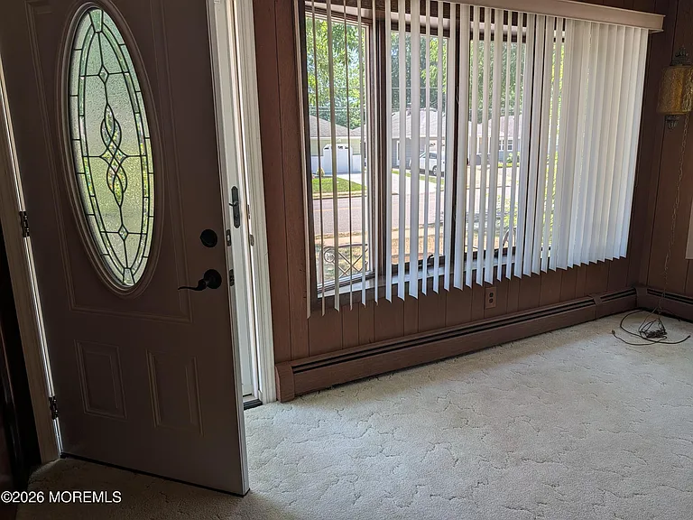 1936 Mount Carmel Blvd — Photo 2