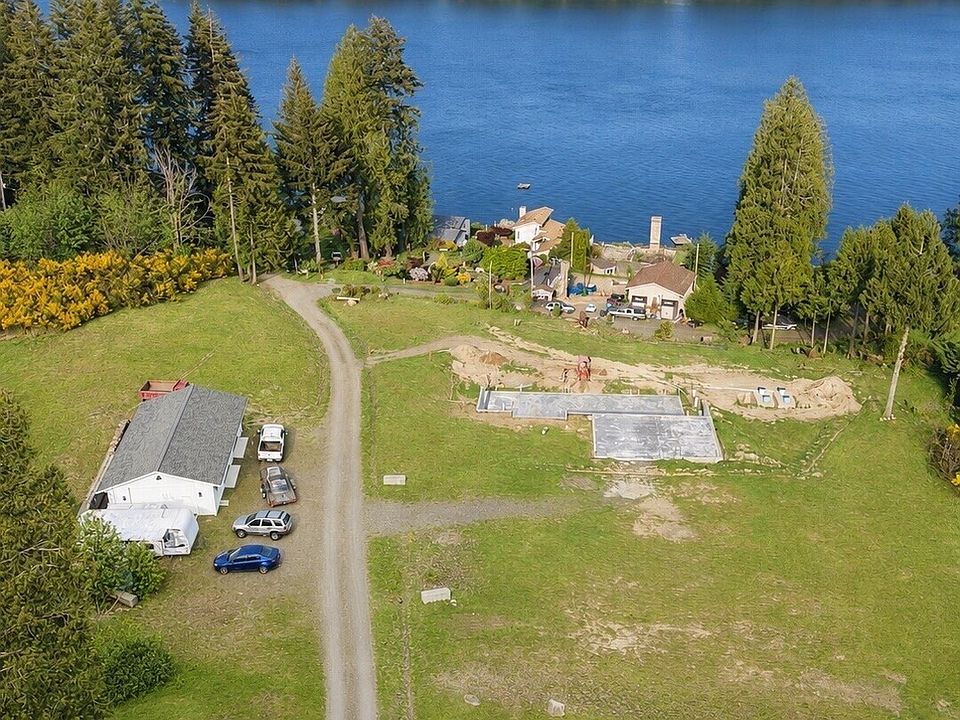 1st image of 250 E Osprey Lane