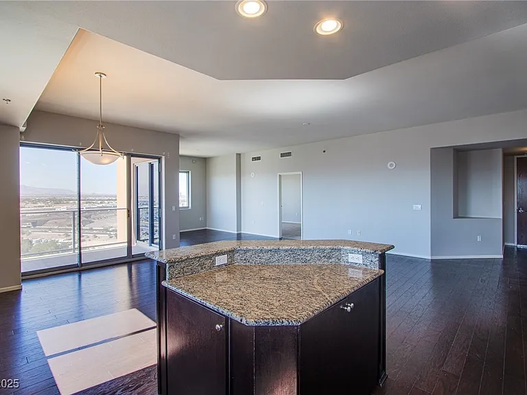 8255 Las Vegas Blvd S #1702 — Photo 34