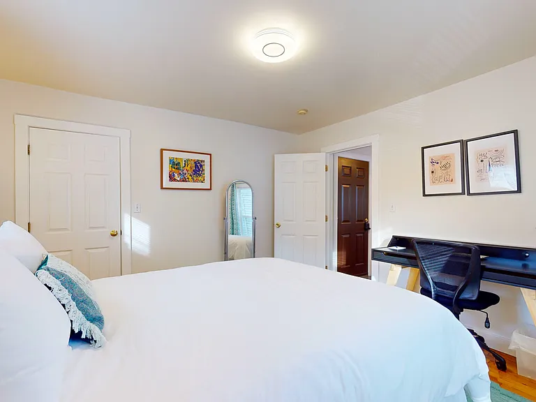 22 Hews St #2 — Photo 8