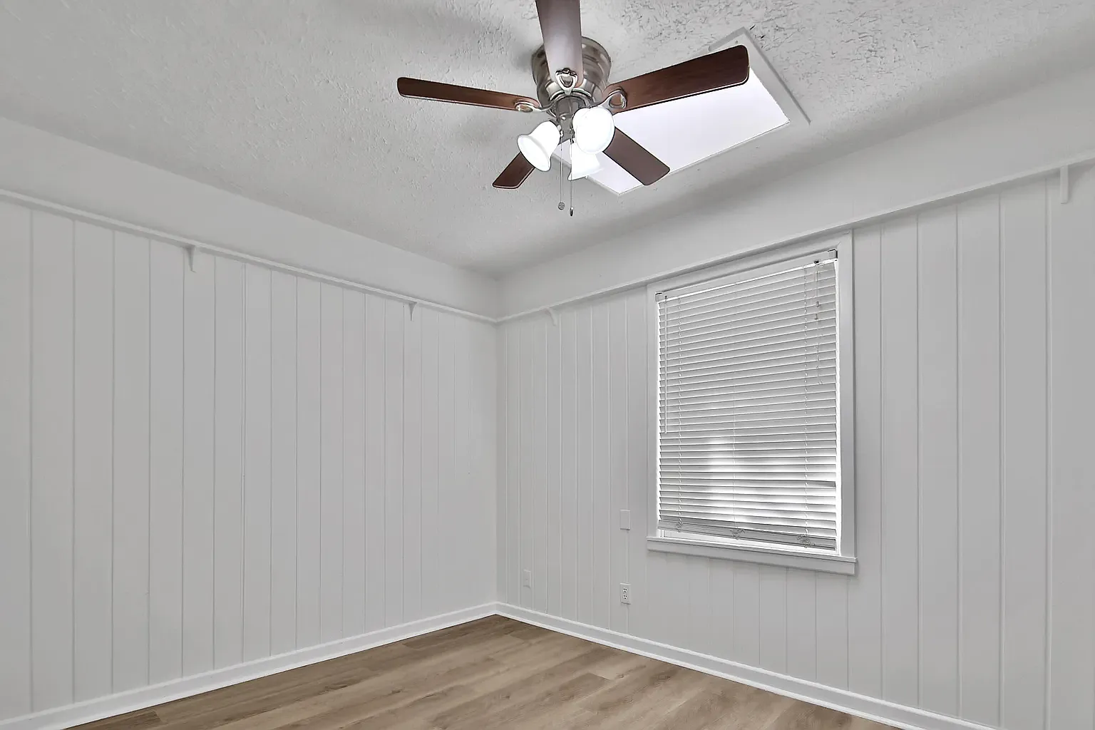 3 bed, 1408 sqft, $1,525 — Photo 3