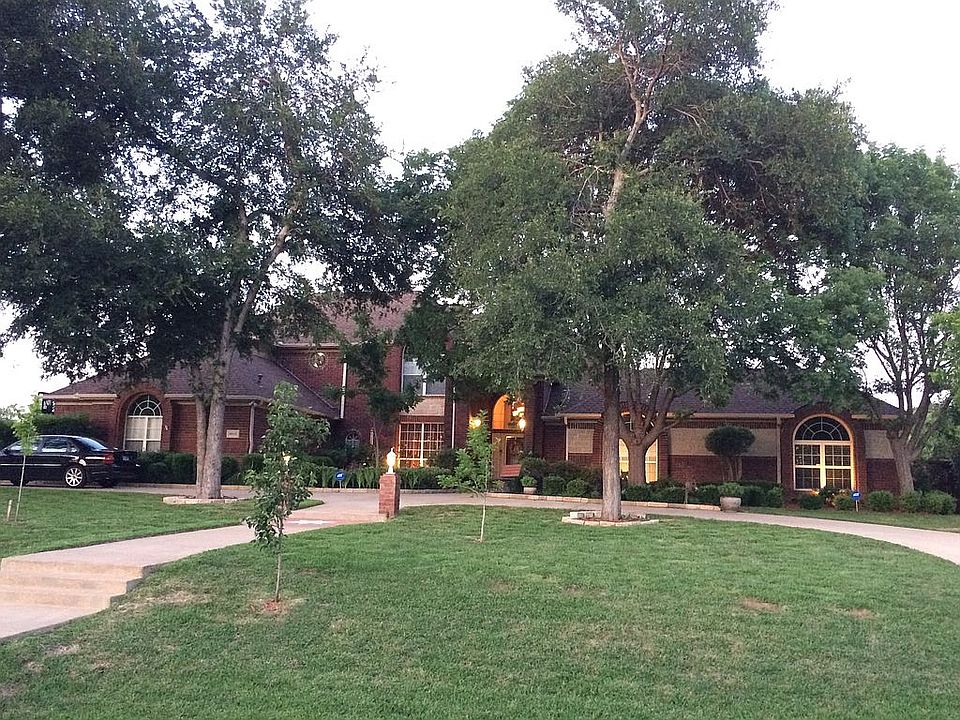 1st image of 3812 Simmons Creek Ln