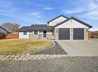 410 W 49th Ave, Kennewick, WA