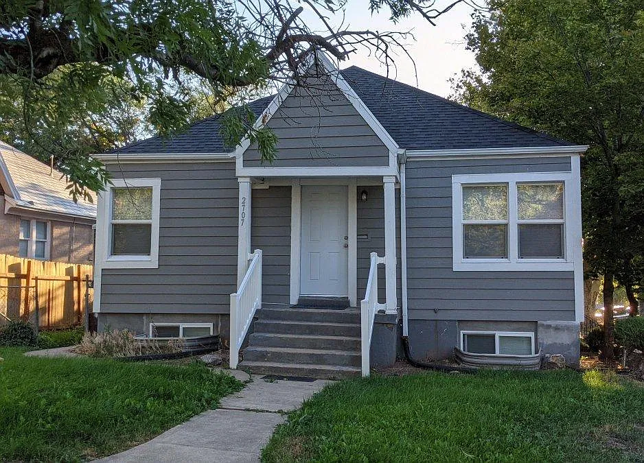 2707 Van Buren Ave