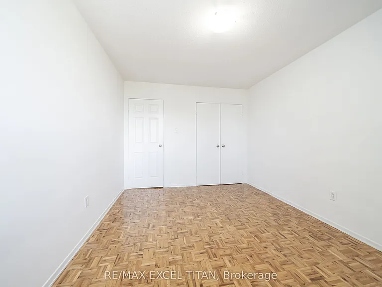 5 Glamorgan Ave #412 — Photo 4