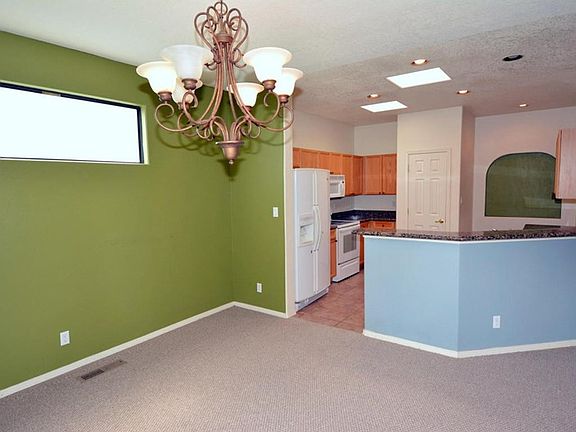 5th image of 377 La Chamisal Ln NW