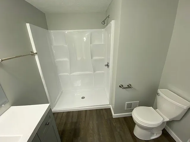 1011 Logan St SE — Photo 8