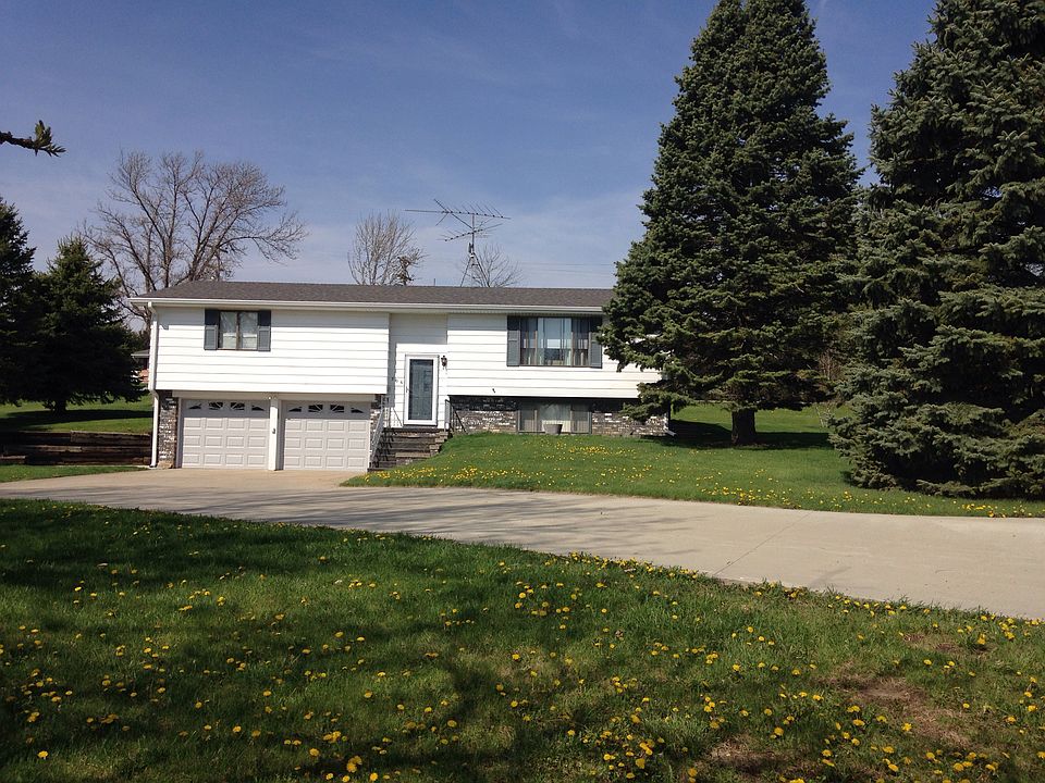 1st image of 306 Highland Circle Dr