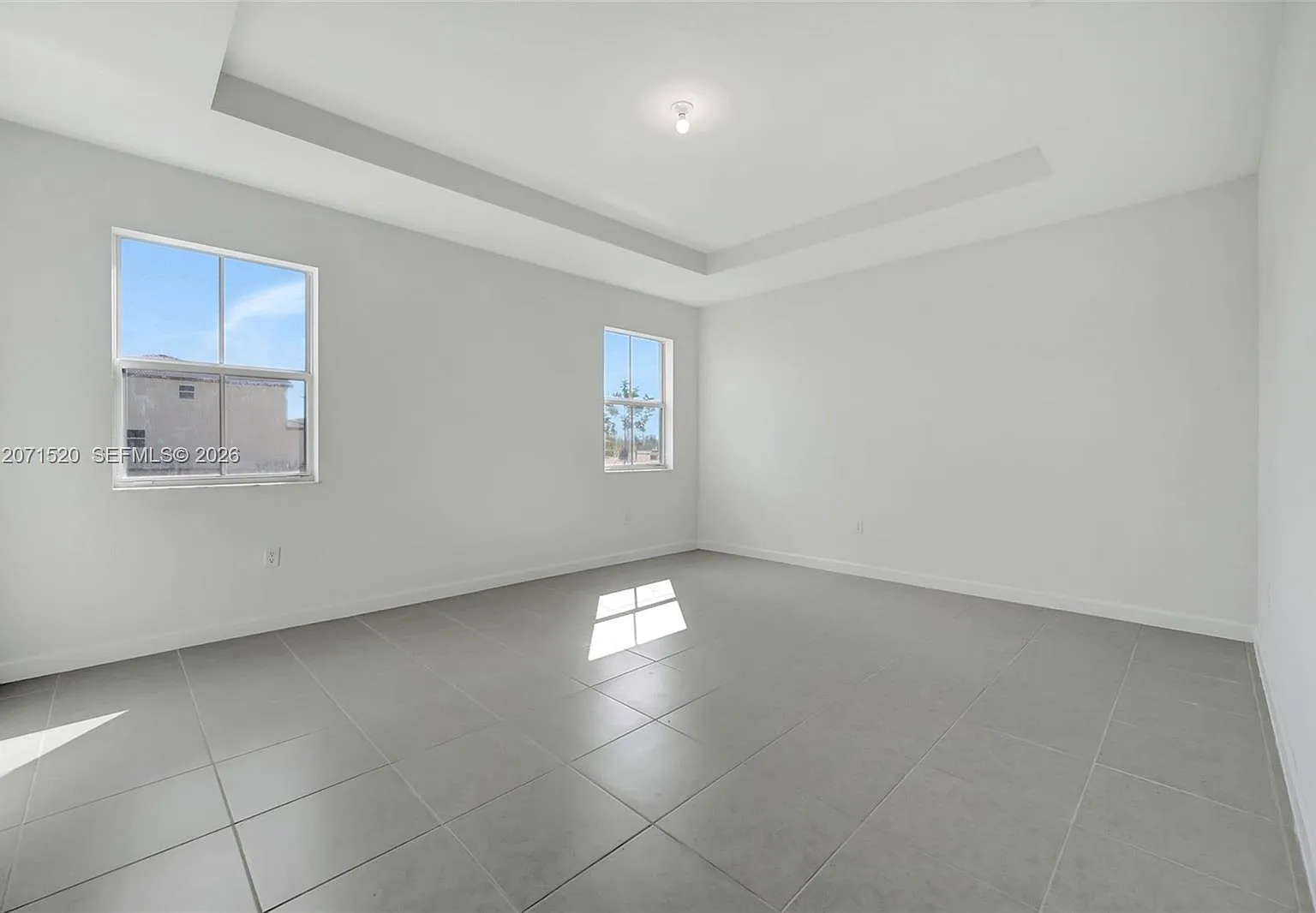4 bed, 1982 sqft, $4,500 — Photo 4