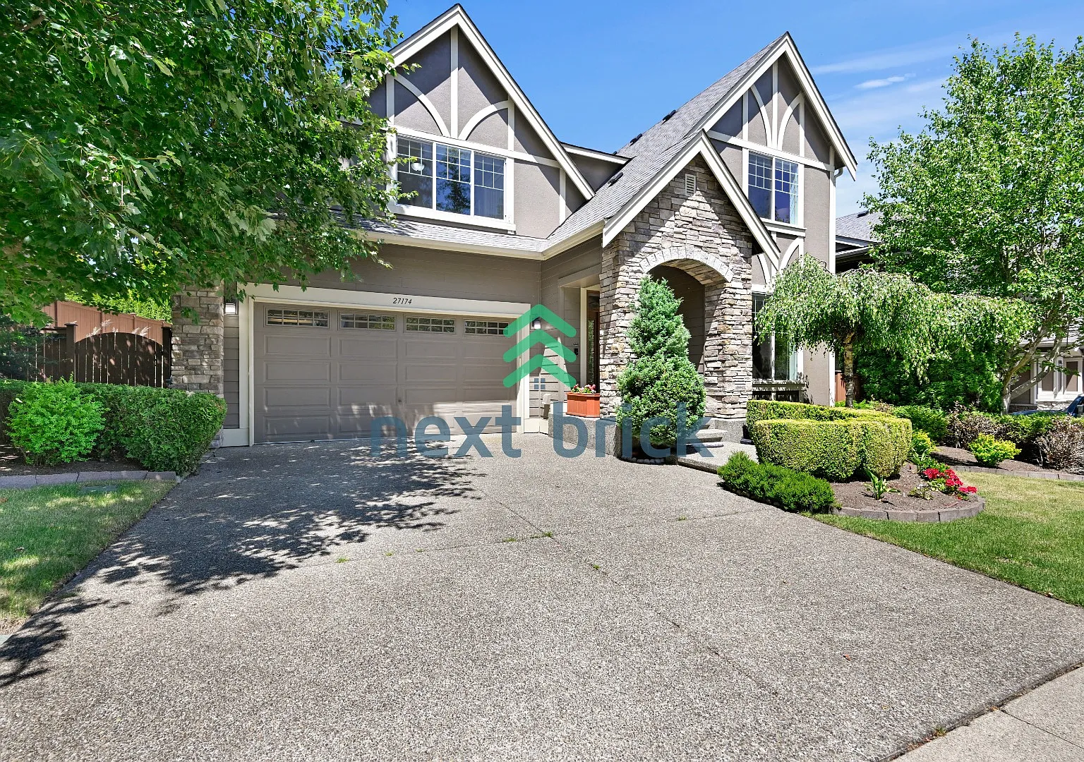 Spacious 4-Bed, 4-Bath Retreat in Sammamish 3300 Sq Ft of Comfort and Style! — Photo 2