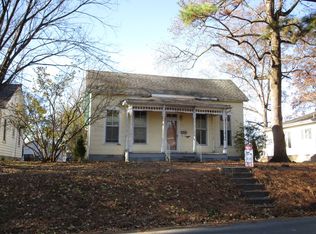 408 S Church St, Carmi, IL 62821