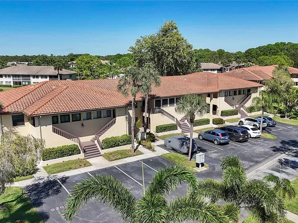 5205 Lake Village Dr, Sarasota, FL