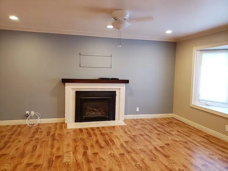 325 Goshen Ct — Photo 20
