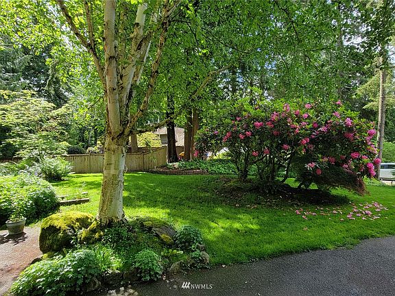 yard had sprinkler system