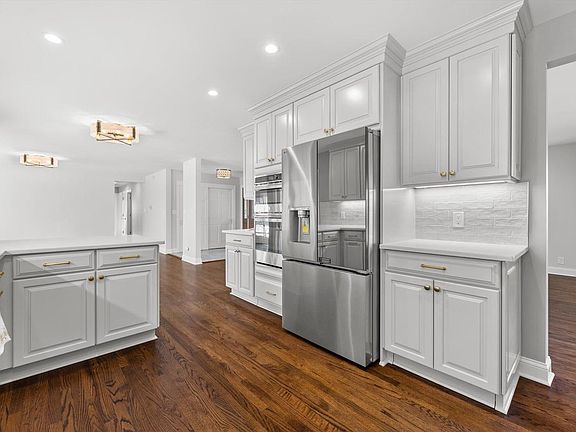 2nd image of 850 Janacek ROAD