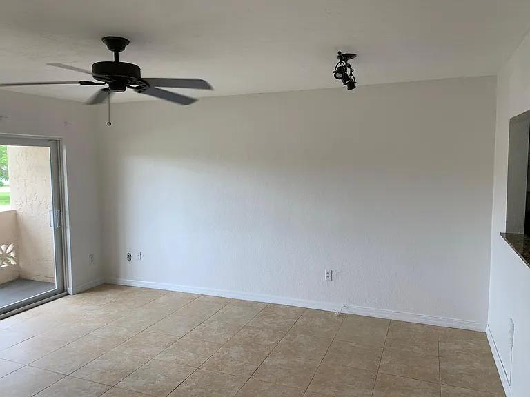 14500 SW 88th Ave #217 — Photo 1