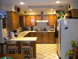 3rd image of 1076 Sunset Ct