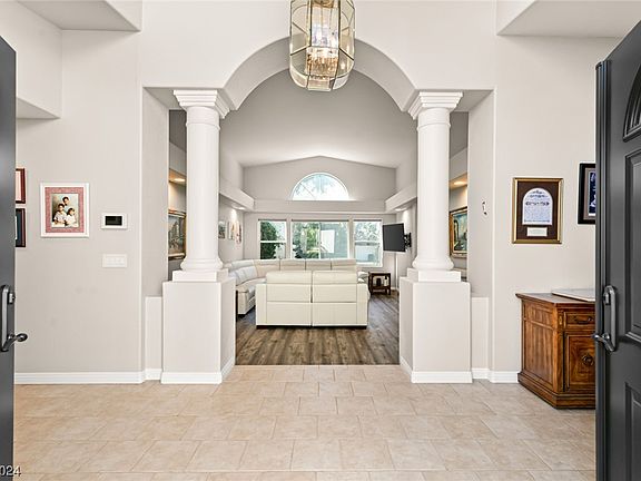 3rd image of 2201 Madagascar Ln