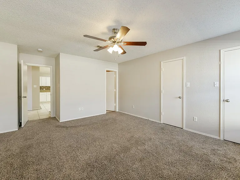 6204 Tidewater Dr — Photo 10