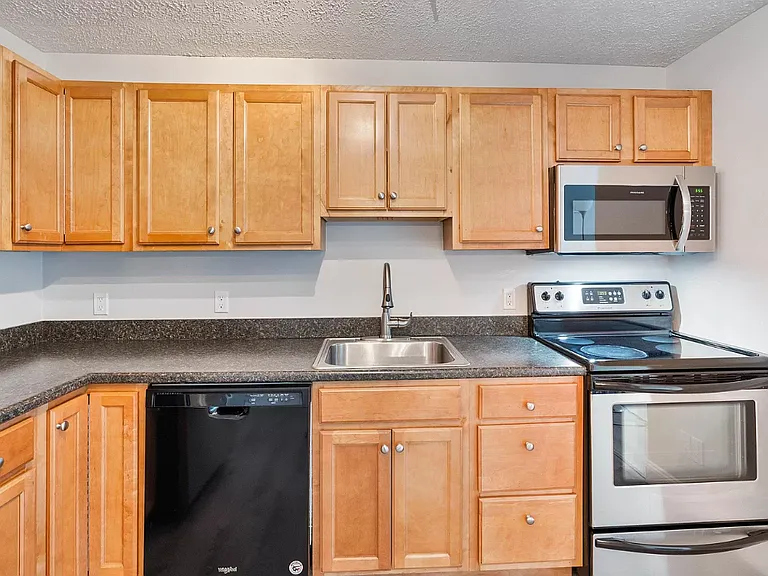 64 Dunbarton Rd #2G — Photo 5
