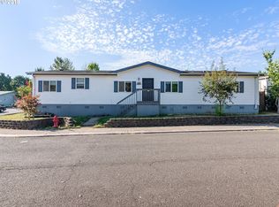 20680 NE Crestview Dr, Fairview, OR 97024