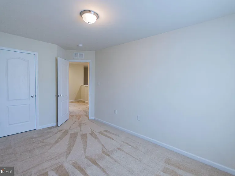 132 Oflannery Ct — Photo 40