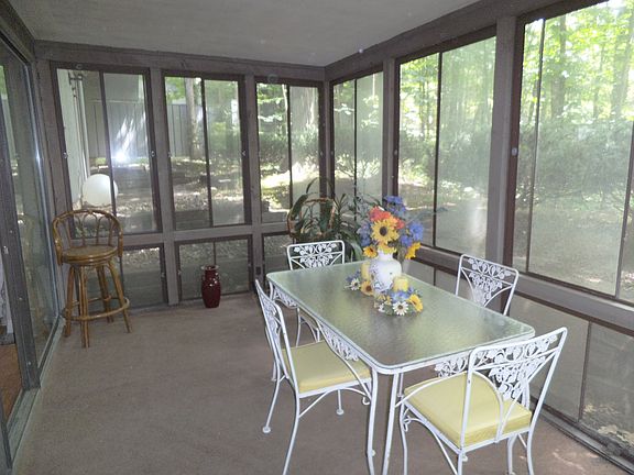 3rd image of 619-30 Russett Woods Ln