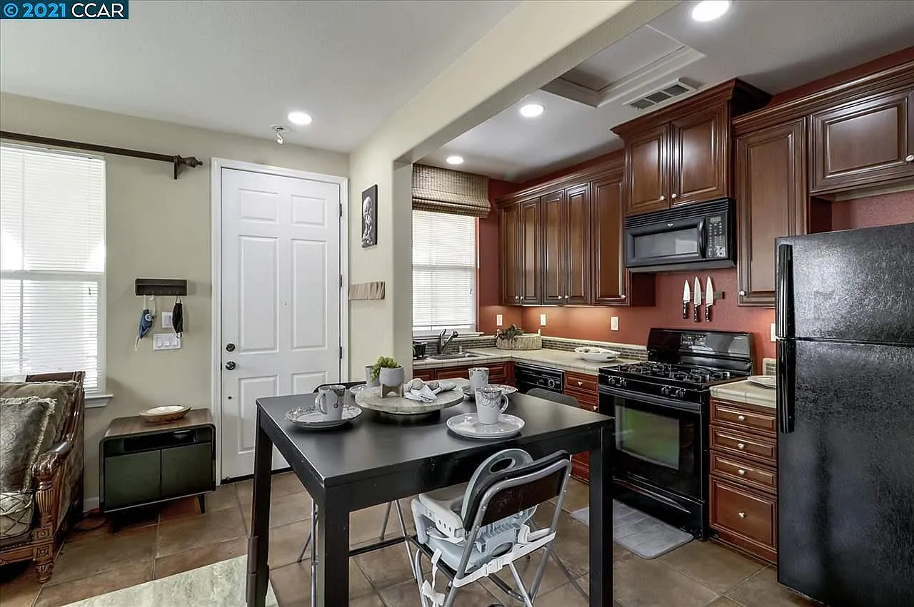 494 W Fauna Ave photo 1