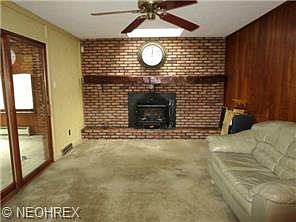 3rd image of 3884 Huff Dr