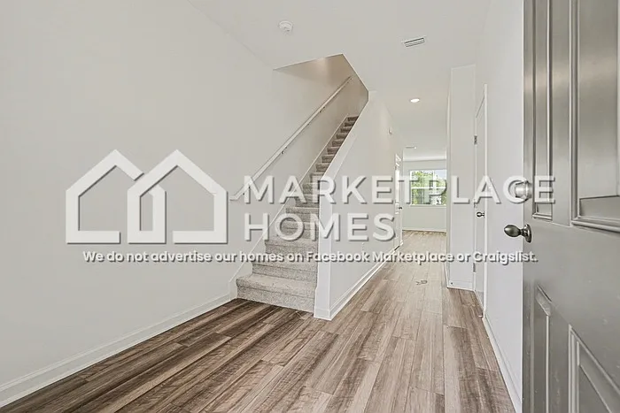 11890 Sylvia St — Photo 6
