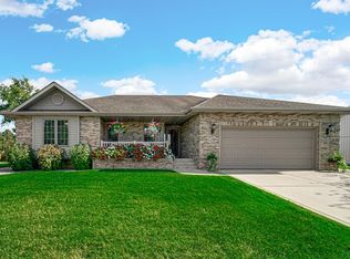 8265 Osage Dr, Saint John, IN 46373