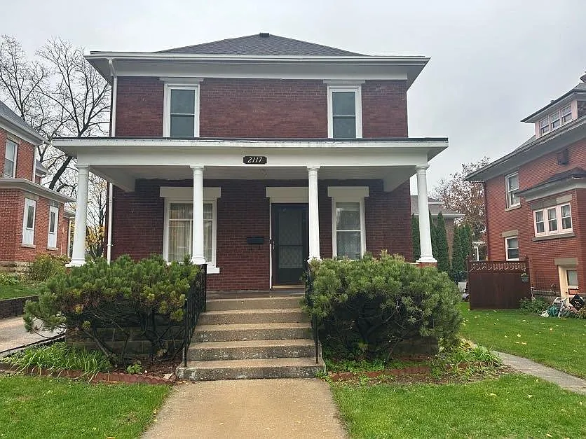 2117 11th Street photo 1
