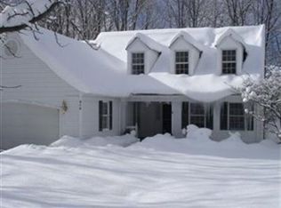 266 Manorbrook Dr, Chagrin Falls, OH 44022