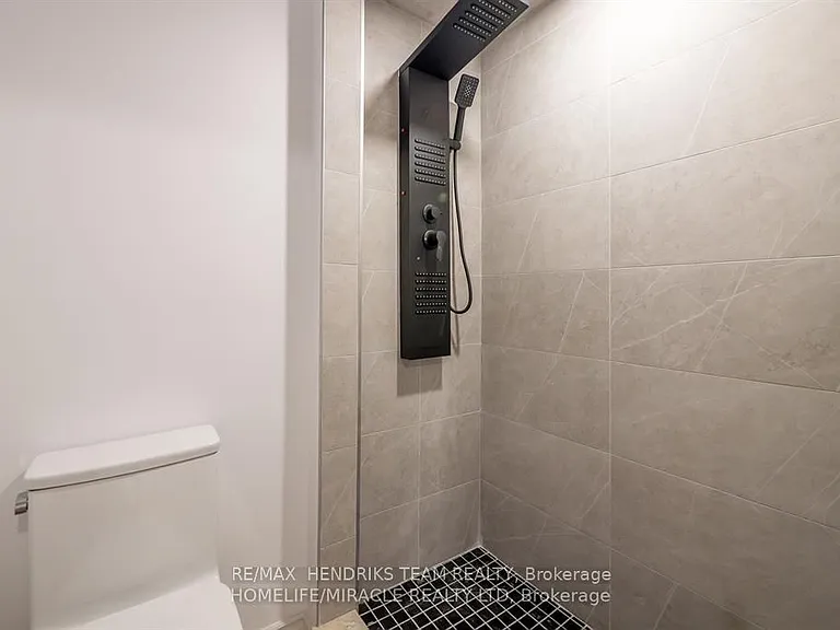 7353 Marvel Dr — Photo 30