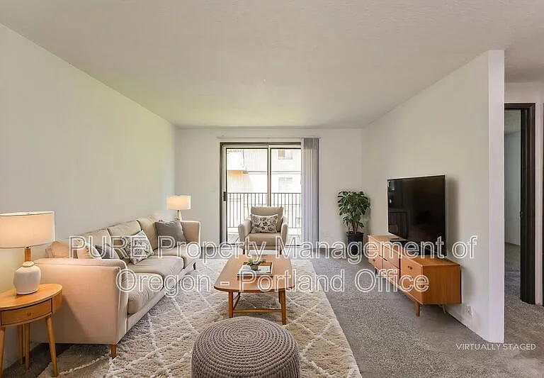 Parkway Garden — Photo 76
