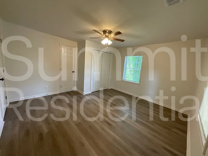 2431 Saint Paul Ave NW — Photo 6