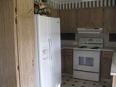 3rd image of 4124 Grove Pl