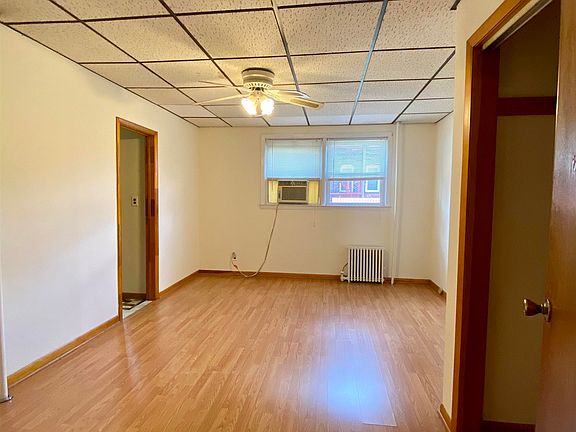 5th image of 16 Perrine Ave #1