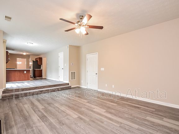 2nd image of 7612 Larkspur St