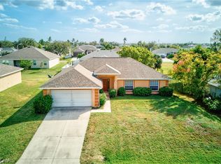 1110 NE 13th St, Cape Coral, FL 33909
