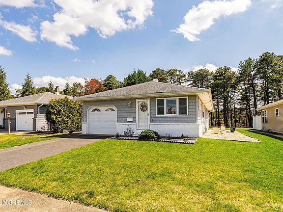 2nd image of 396 Jamaica Boulevard
