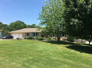 1651 E Williamsburg St, Springfield, MO 65804