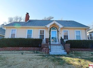 978 S 50th St, Omaha, NE 68106