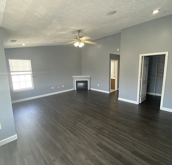 8025 Brookstone Ct — Photo 16
