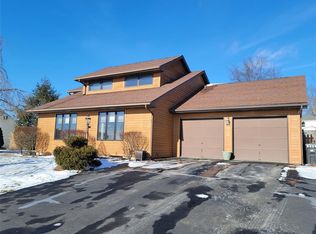10 King Point Cir S, Owego, NY