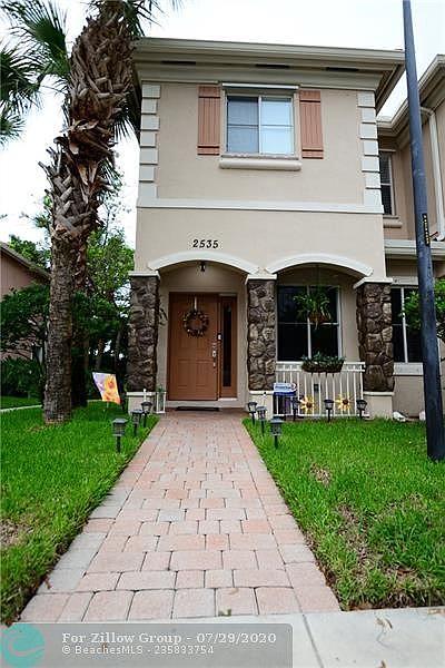 1st image of 2535 SW 82nd Ave