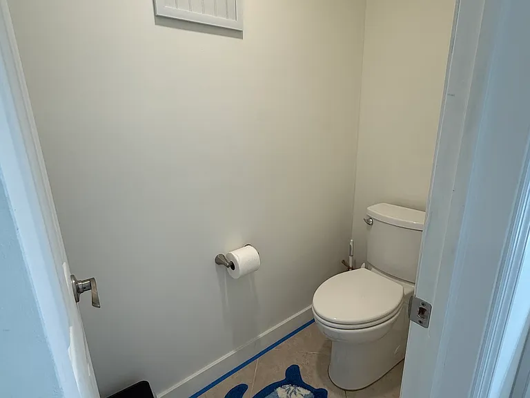 3065 Florida Blvd — Photo 9