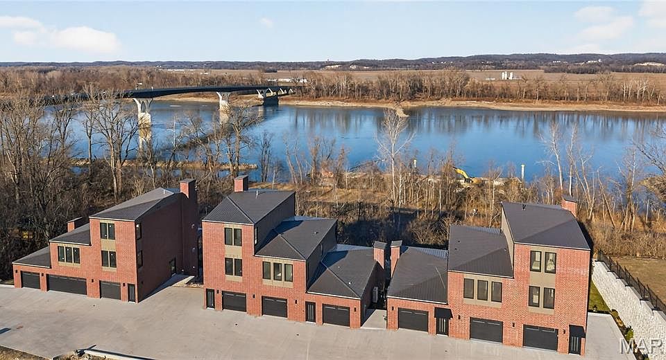 1st image of 1019 River Bluff Dr