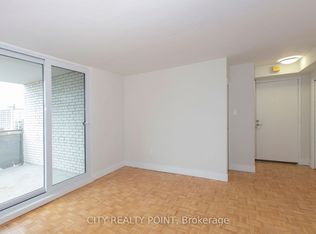 485 Huron St #402, Toronto, ON M5R 2R5