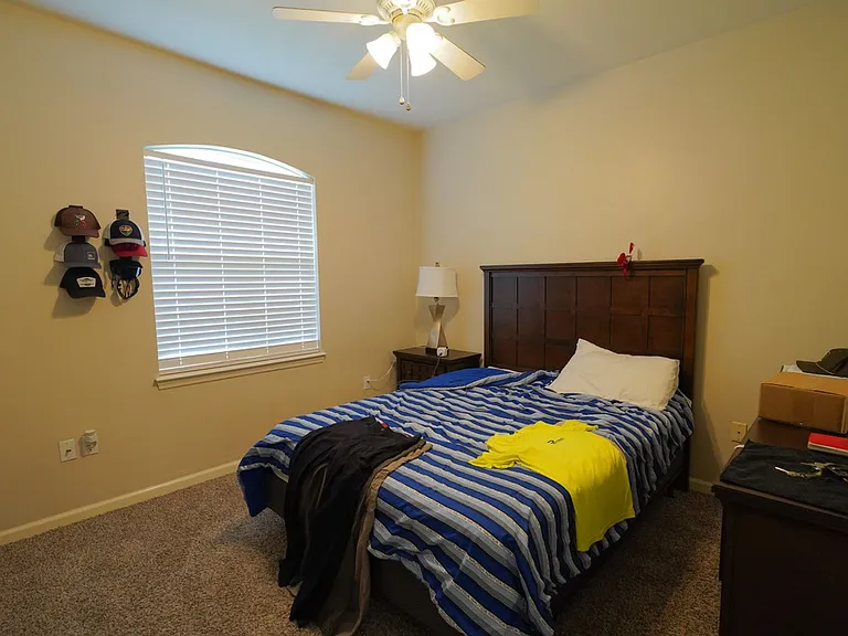 5370 Appledore Ln — Photo 15